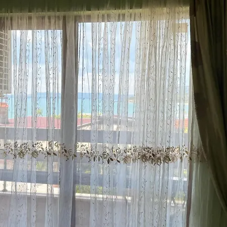 на морето Apartment *
